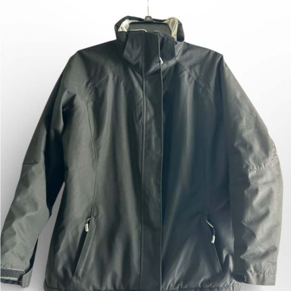 Lands' End Women’s Performance Puffer Jacket Black Size MP 10-12 - Picture 2 of 10